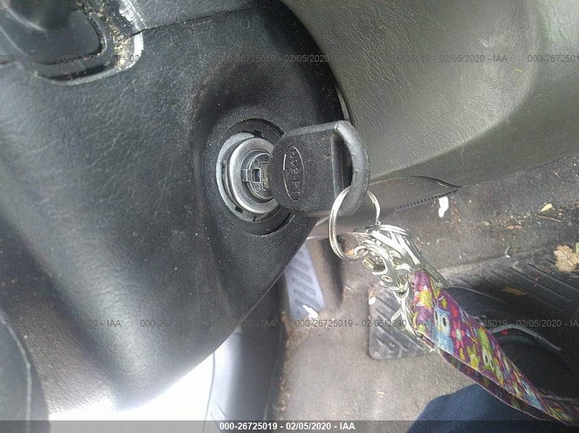 2006 Ford Escape Xls VIN: 1FMYU02ZX6KA33292 Lot: 26725019