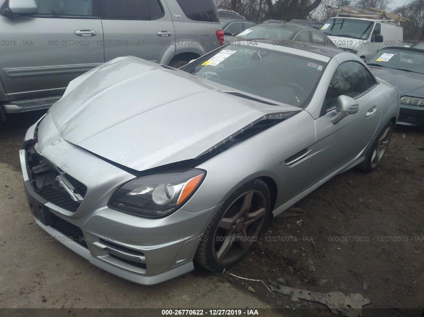 VIN WDDPK4HA9FF101627 2015 Mercedes-Benz SLK-Class,... no.2