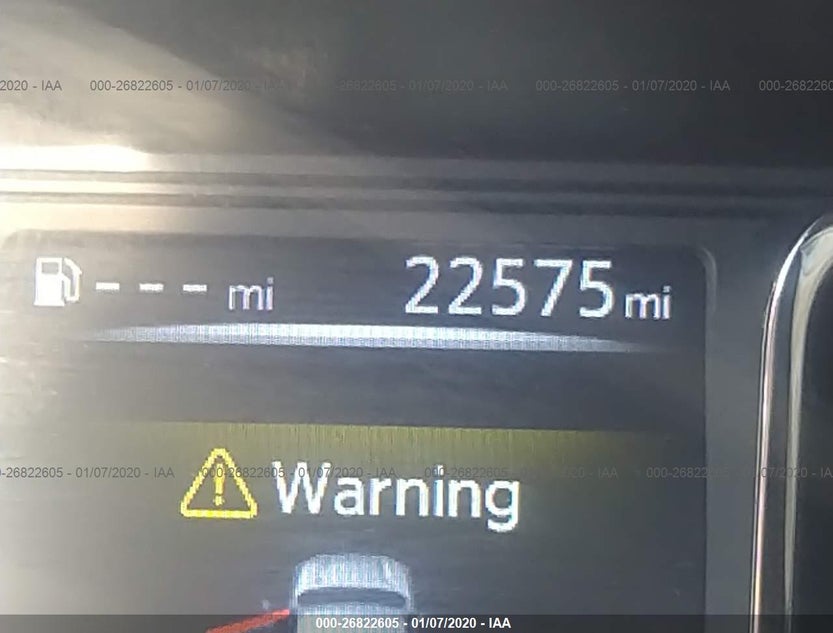 1N6AA1E55JN526220