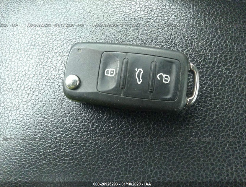 3VWLA7AJ7FM249537