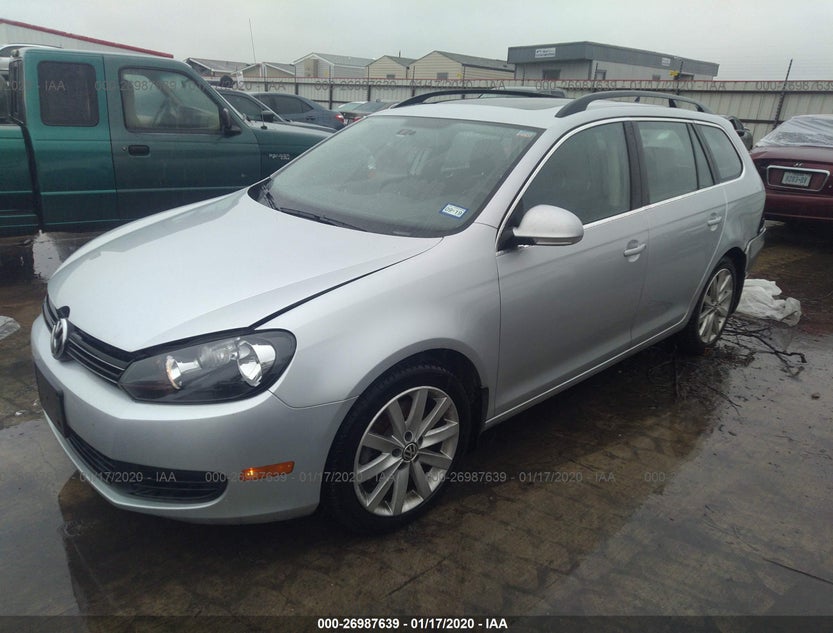 3VWML8AJ8BM640212