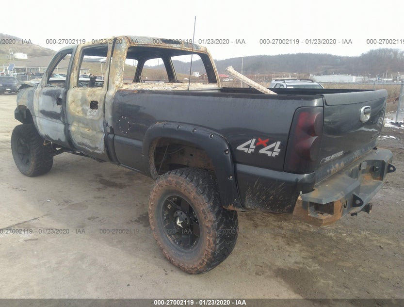 1GCHK232X5F833556