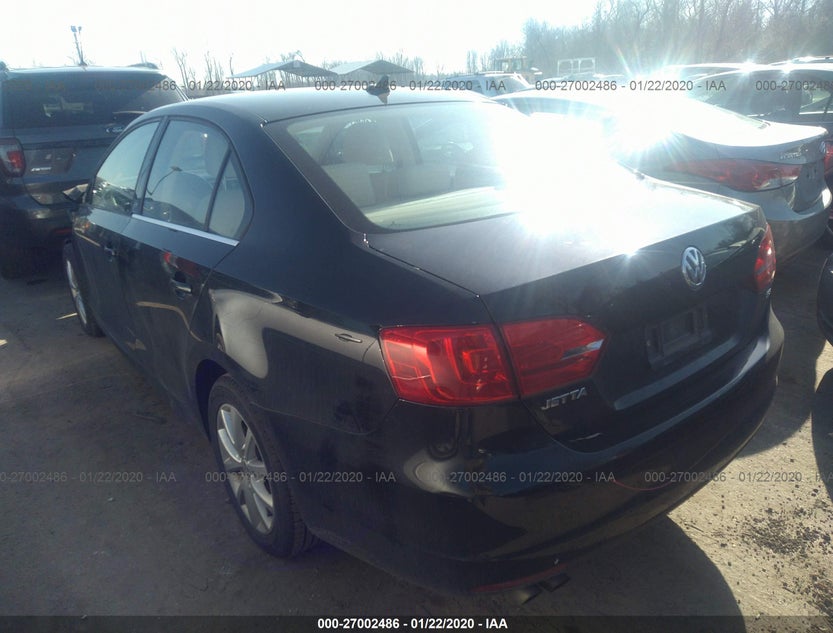 3VWD17AJ7EM320447