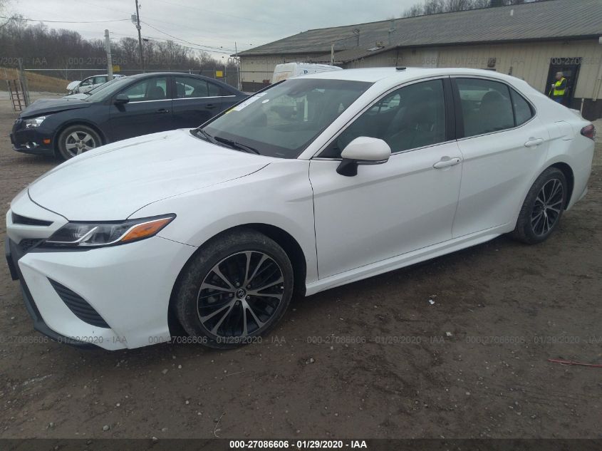 4T1B11HK4JU613147 2018 Toyota Camry Se