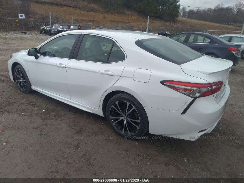 4T1B11HK4JU613147 2018 Toyota Camry Se