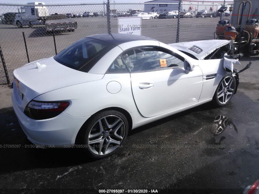 VIN WDDPK4HA4DF064838 2013 Mercedes-Benz SLK-Class,... no.4