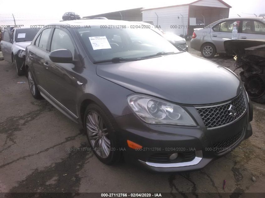 VIN JS2RE9A6XD6100017 2013 Suzuki Kizashi, Sport Gts no.1