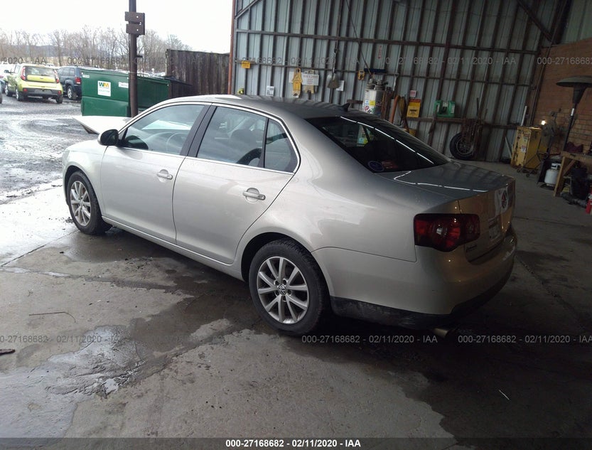 3VWRZ7AJ8AM018707