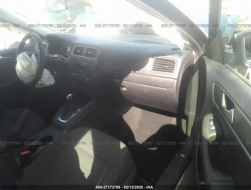 3VW2K7AJ3EM226490