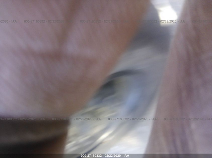 1996 Chevrolet Tilt Master W4S04 VIN: 4KBB4B1R5TJ001220 Lot: 27180332