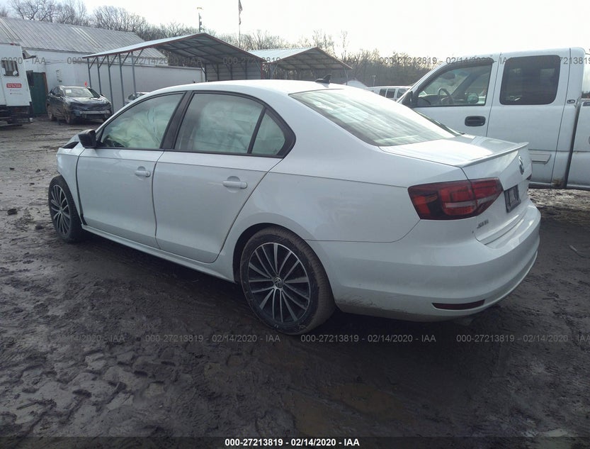 3VWD17AJ9GM270105