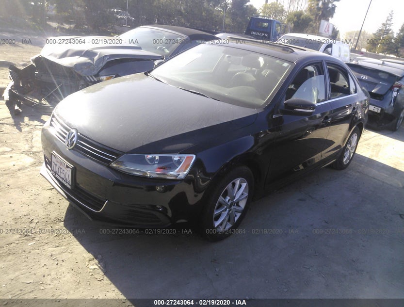 3VWD17AJ1EM361835