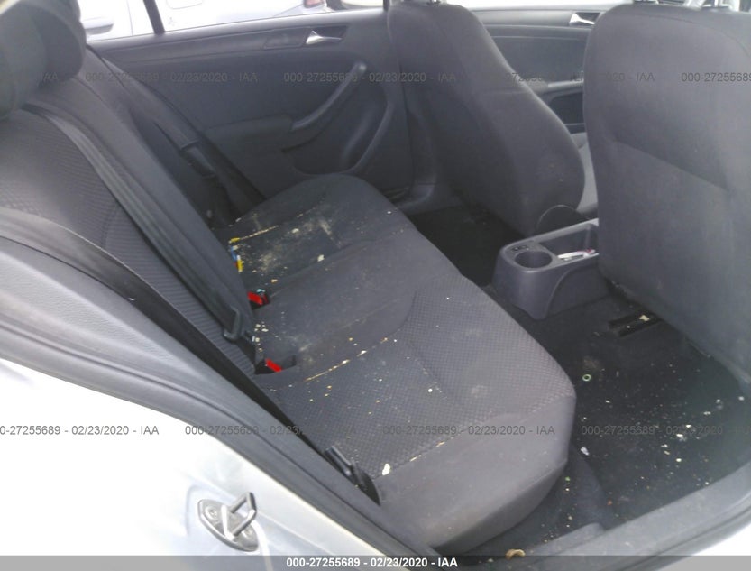 3VW2K7AJ1BM103704