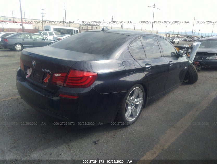 WBAFR7C56DC820438