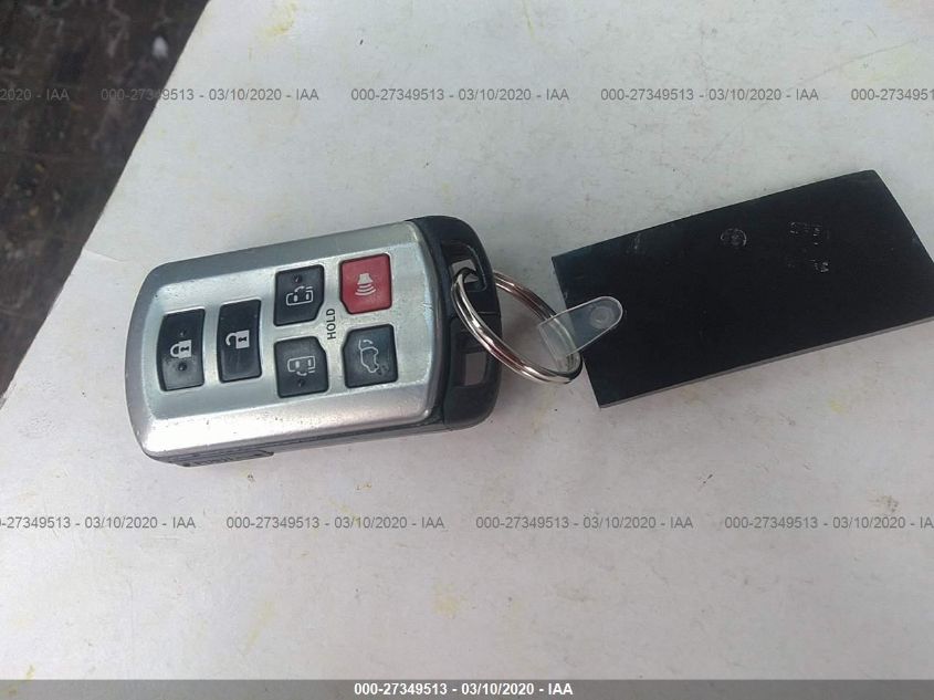 2016 Toyota Sienna Xle 8 Passenger VIN: 5TDYK3DC4GS744940 Lot: 27349513