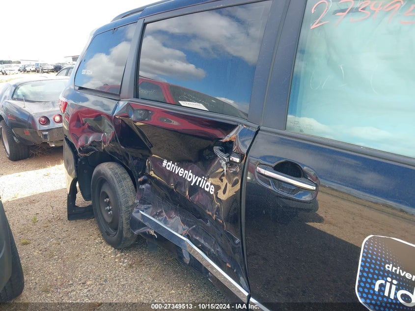 2016 Toyota Sienna Xle 8 Passenger VIN: 5TDYK3DC4GS744940 Lot: 27349513