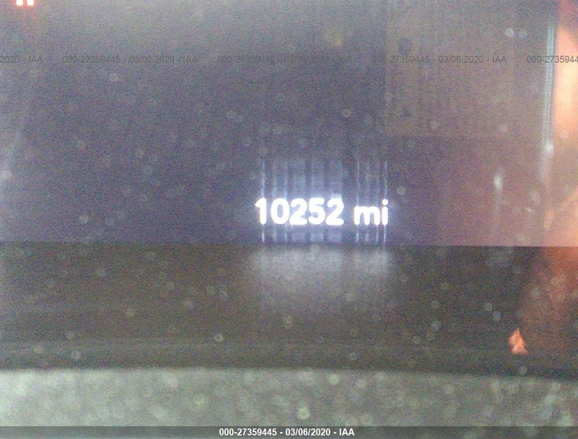 2C3CDZAG0JH311009