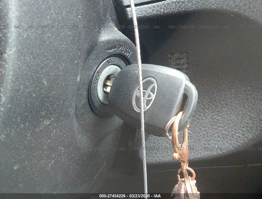 2T1BURHE6HC843817