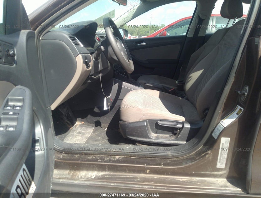 3VW2K7AJ7BM373018