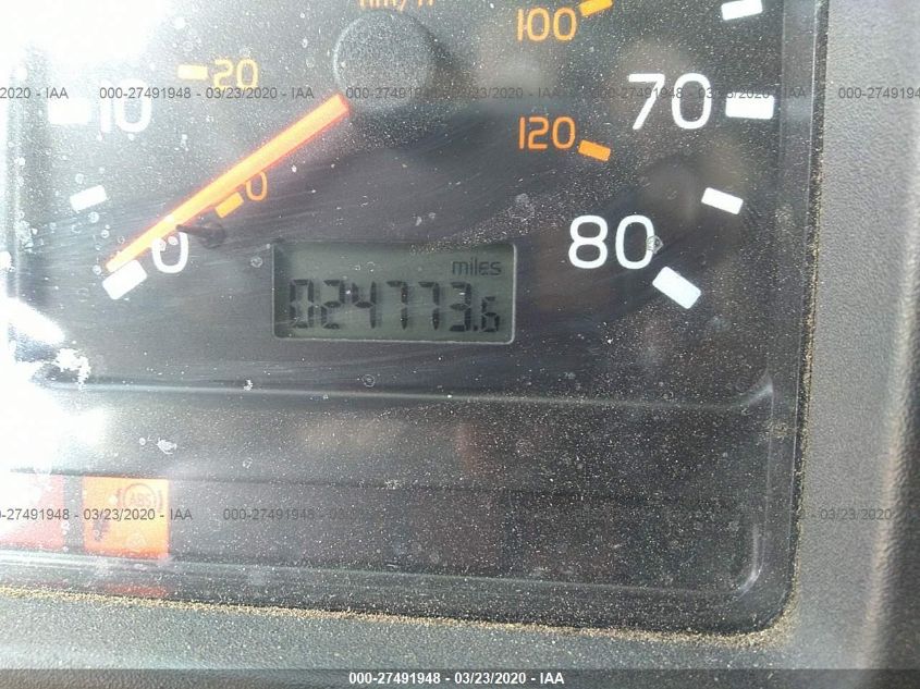 2000 Volvo Vn VIN: 4V4ND4RJ2YN249125 Lot: 27491948