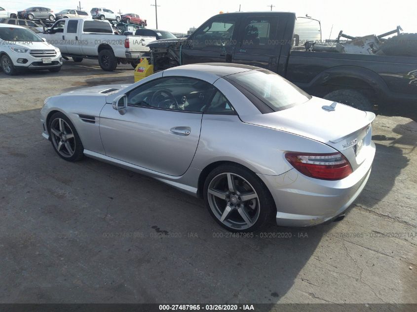 VIN WDDPK4HAXFF105055 2015 Mercedes-Benz SLK-Class,... no.3