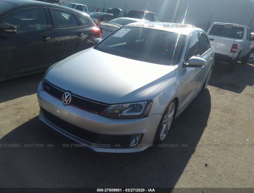 3VW4T7AJ9FM422585