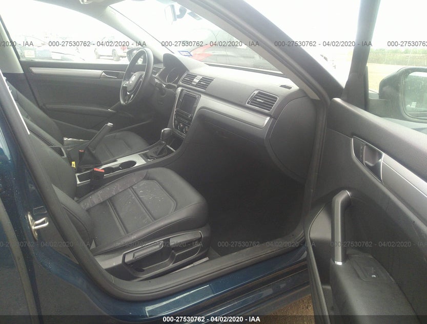 1VWLA7A38KC005800