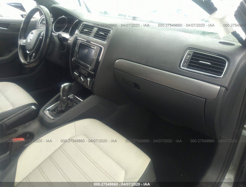 3VWD17AJ9GM303183
