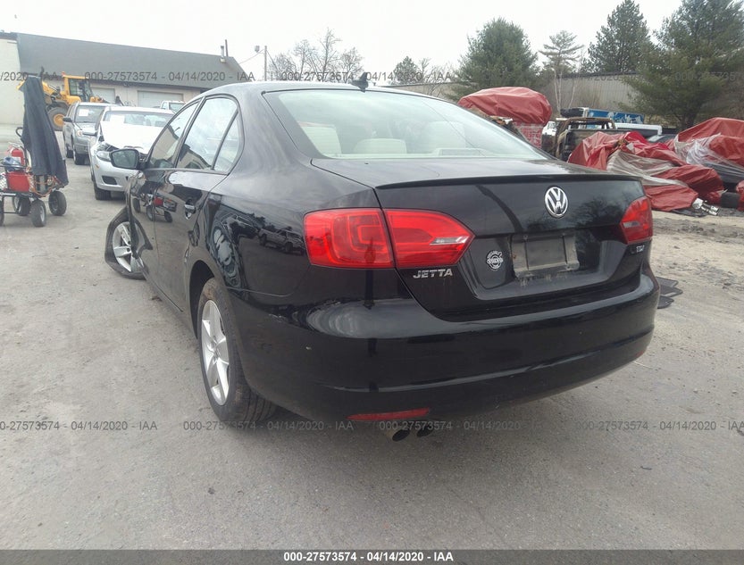 3VWLL7AJ1BM068373