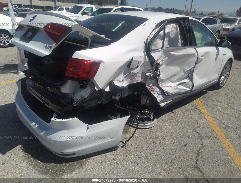 3VW4T7AJ8GM372697
