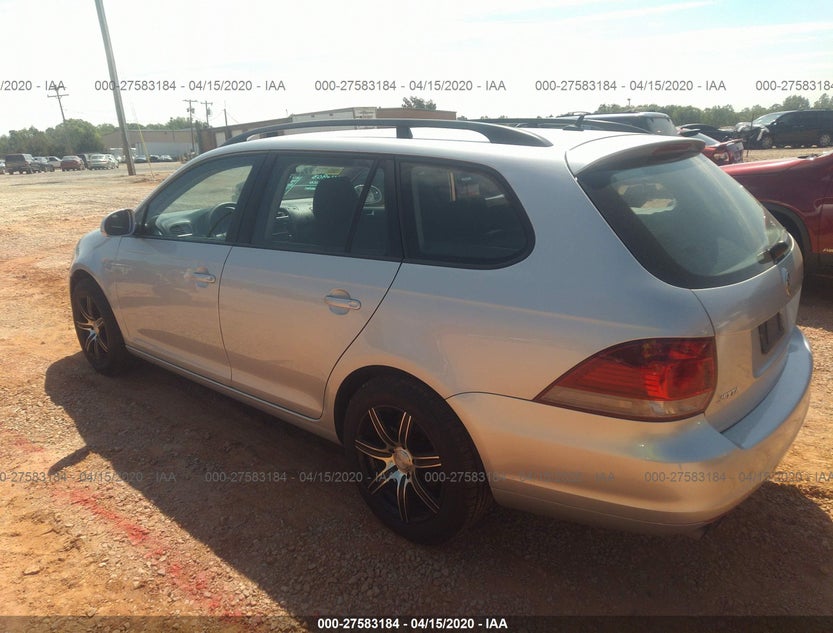3VWPX7AJ8BM692063