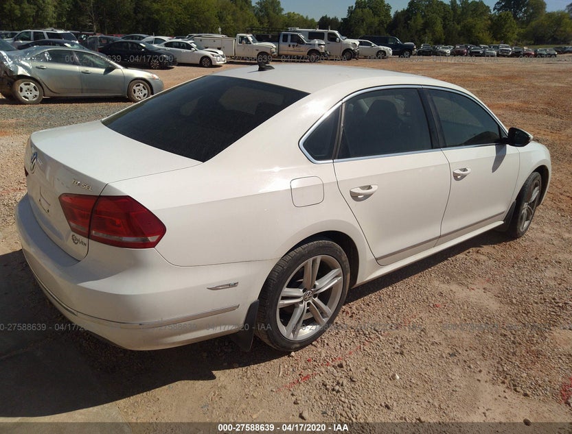 1VWCN7A32CC048647