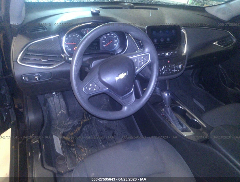 1G1ZD5ST2KF200676