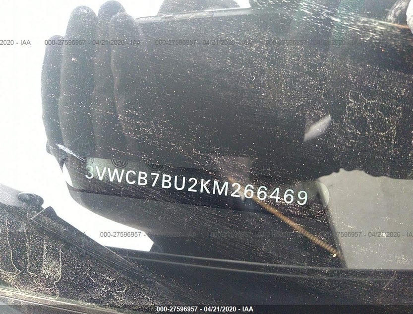 3VWCB7BU2KM266469