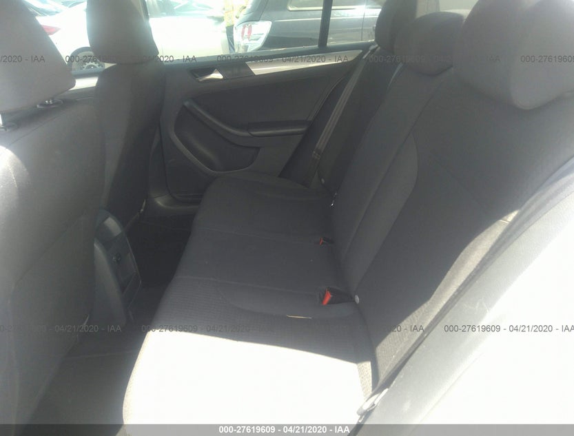 3VWD17AJ2FM305548