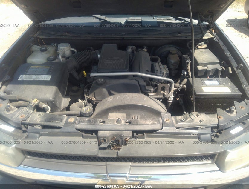 1GNDT13S852108557