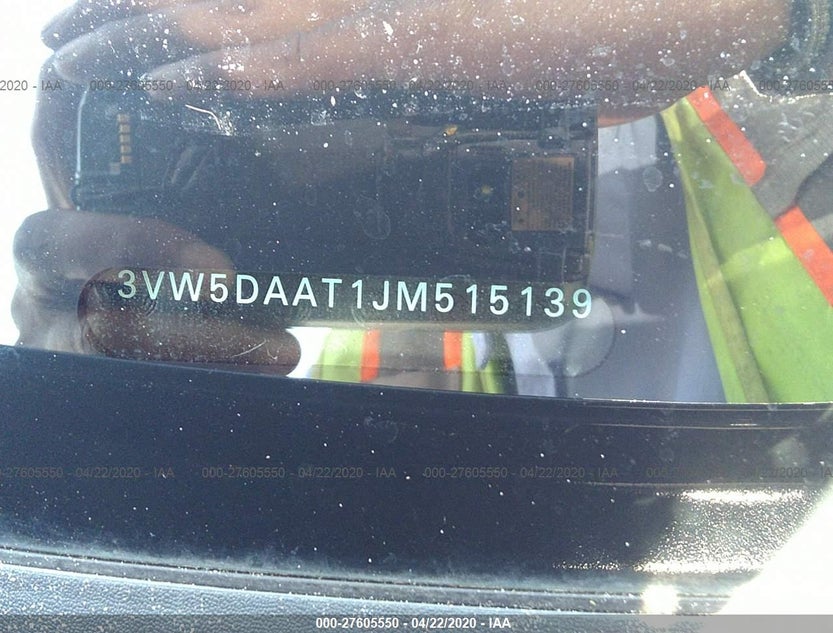 3VW5DAAT1JM515139