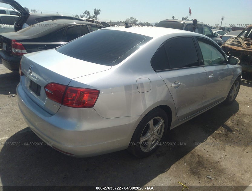 3VWD17AJ9EM227462