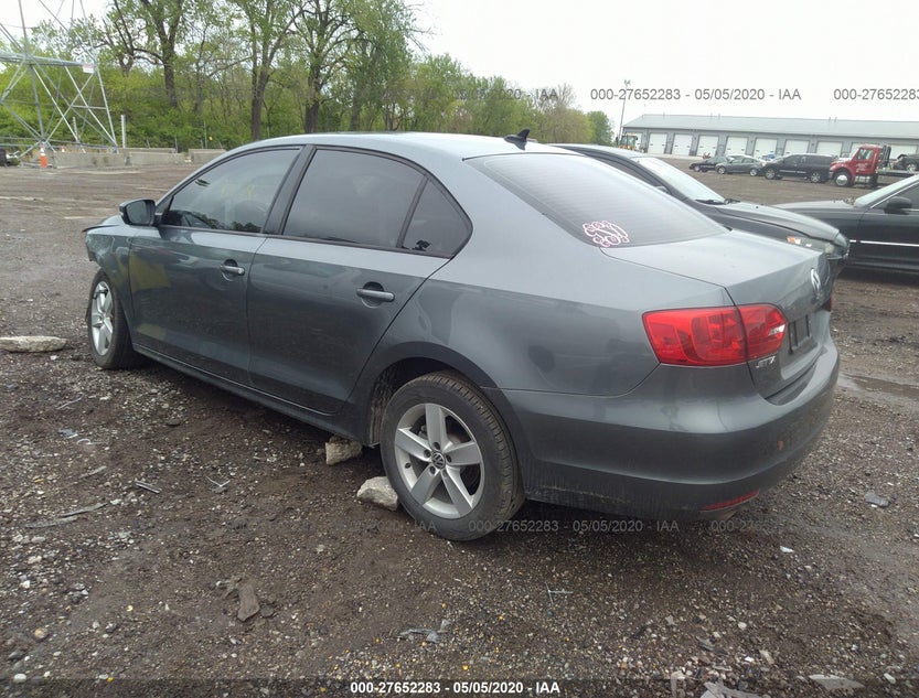 3VWLL7AJXCM318159