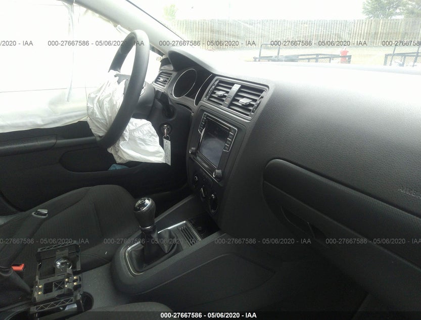 3VW167AJ8GM285571