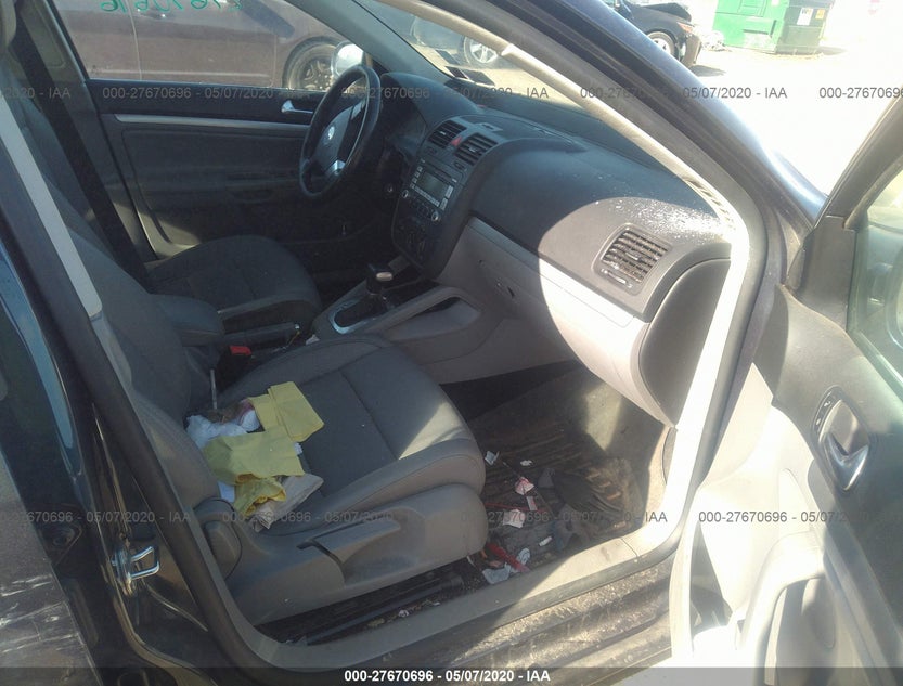 3VWRZ71K28M149599