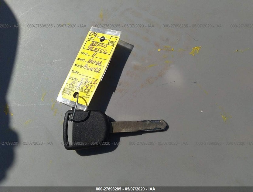 1HGCP2F64BA018743