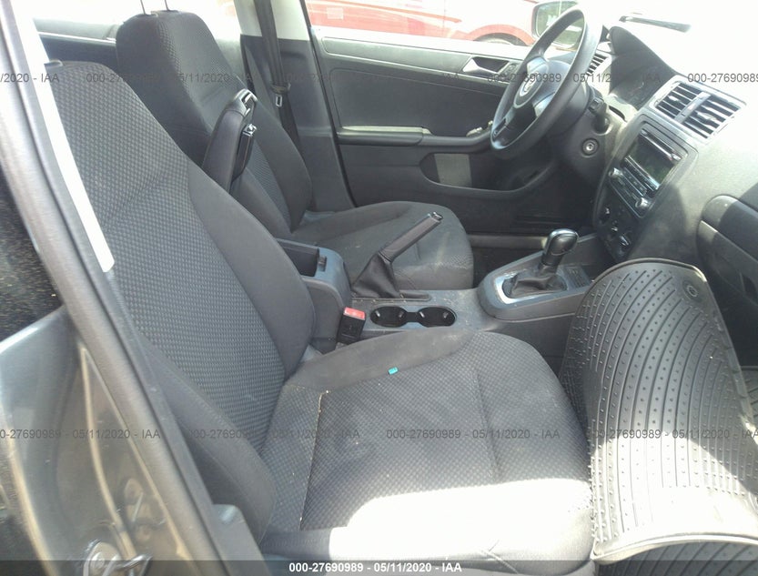 3VW2K7AJ9EM248106