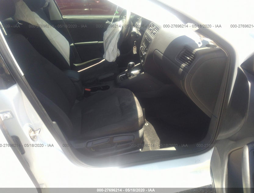 3VW2K7AJ5FM317522