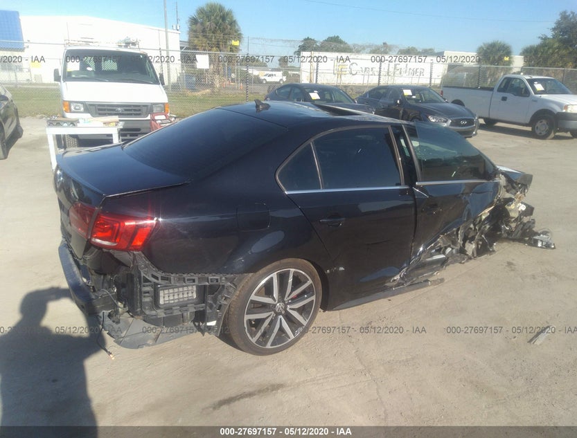 3VW4S7AJ8EM353728
