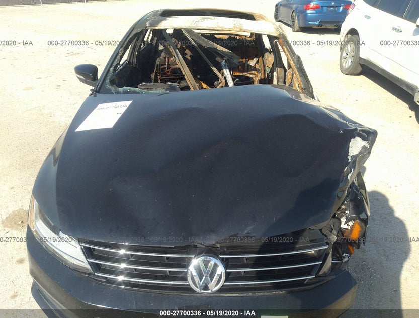 3VWDB7AJ8HM264441