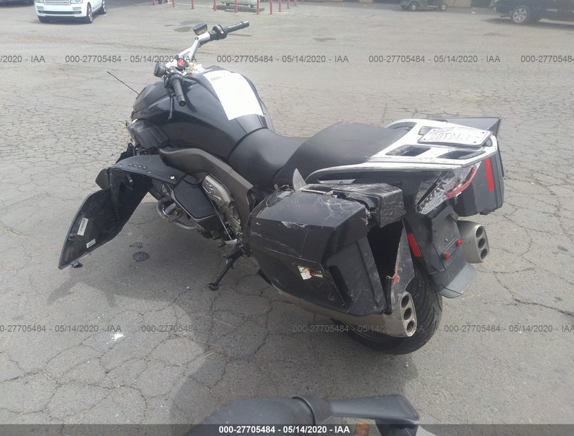 WB1061100DZX81636