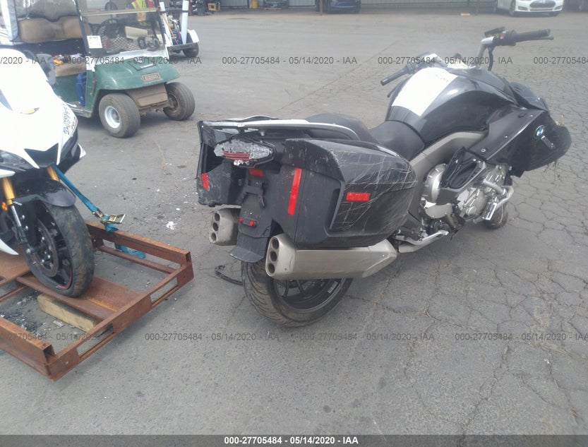WB1061100DZX81636