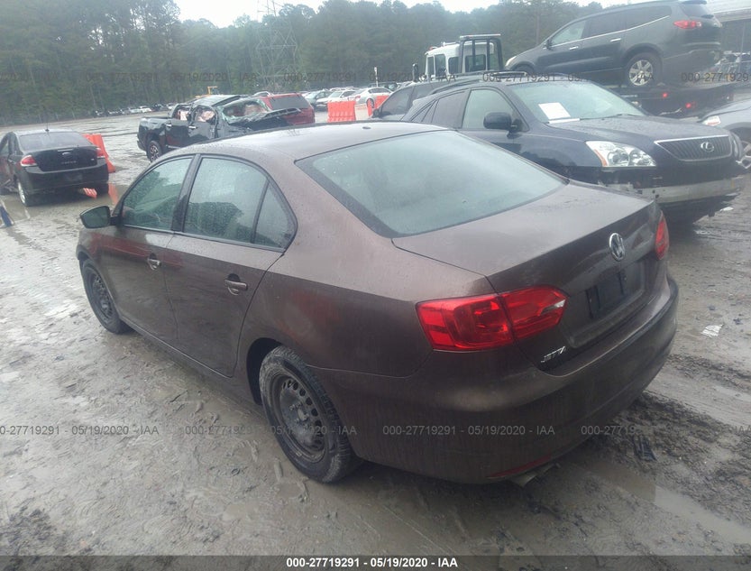 3VW2K7AJ0DM317215