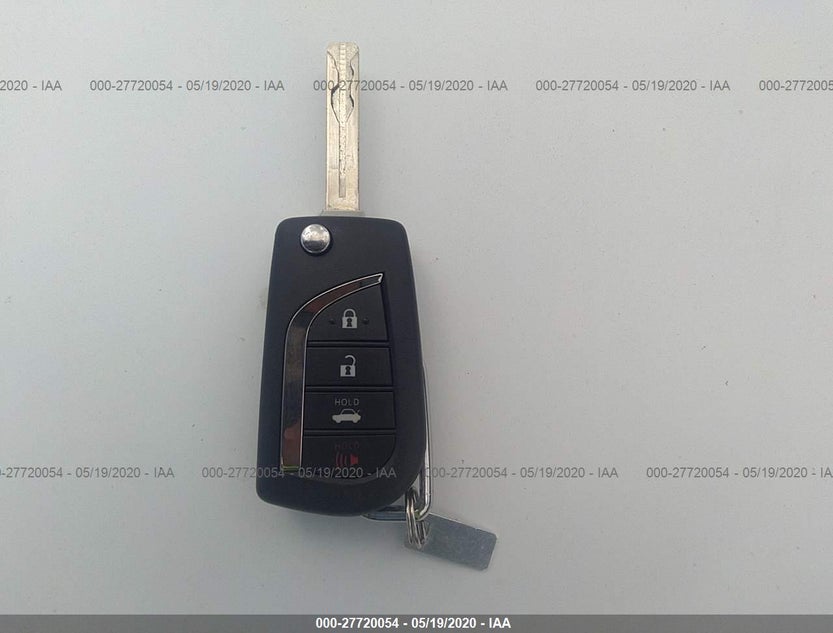 4T1B11HK1KU701428